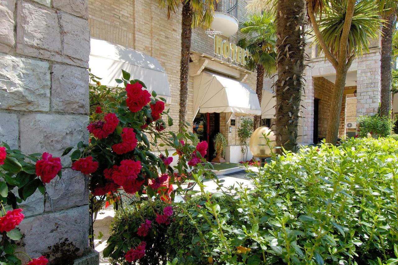 Hotel Moderno Assisi Exteriér fotografie