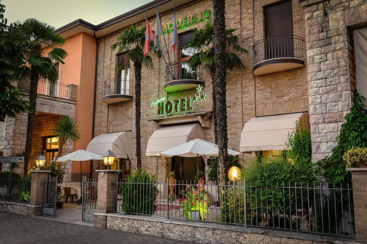 Hotel Moderno Assisi Exteriér fotografie