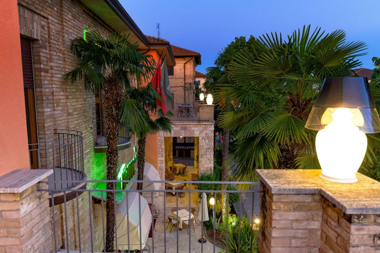 Hotel Moderno Assisi Exteriér fotografie
